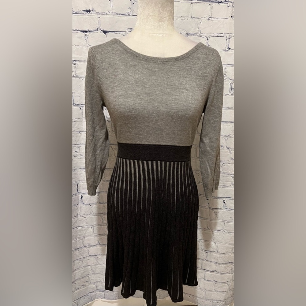 Calvin Klein Fit and Flare Heather & Charcoal Grey Knit Sweater Dress Small